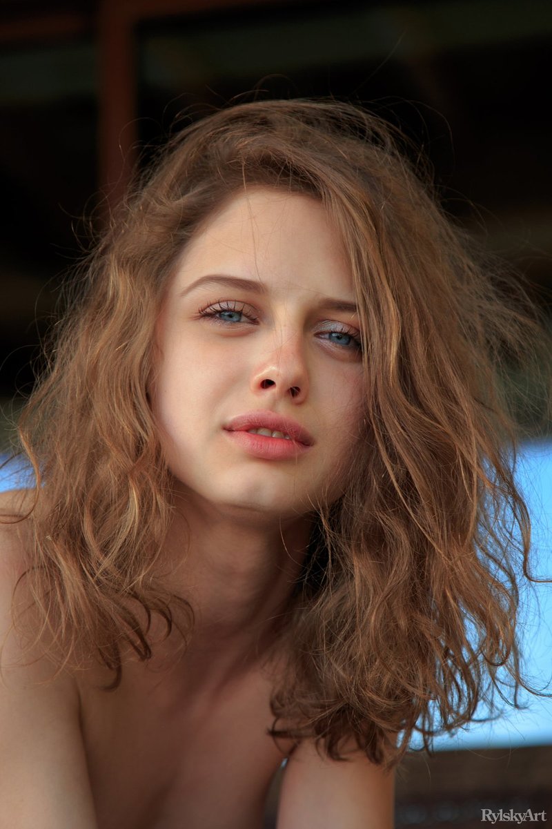Снежана, 18